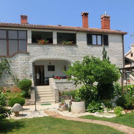 Apartmani Villa Otilija Poreč Buitenkant foto
