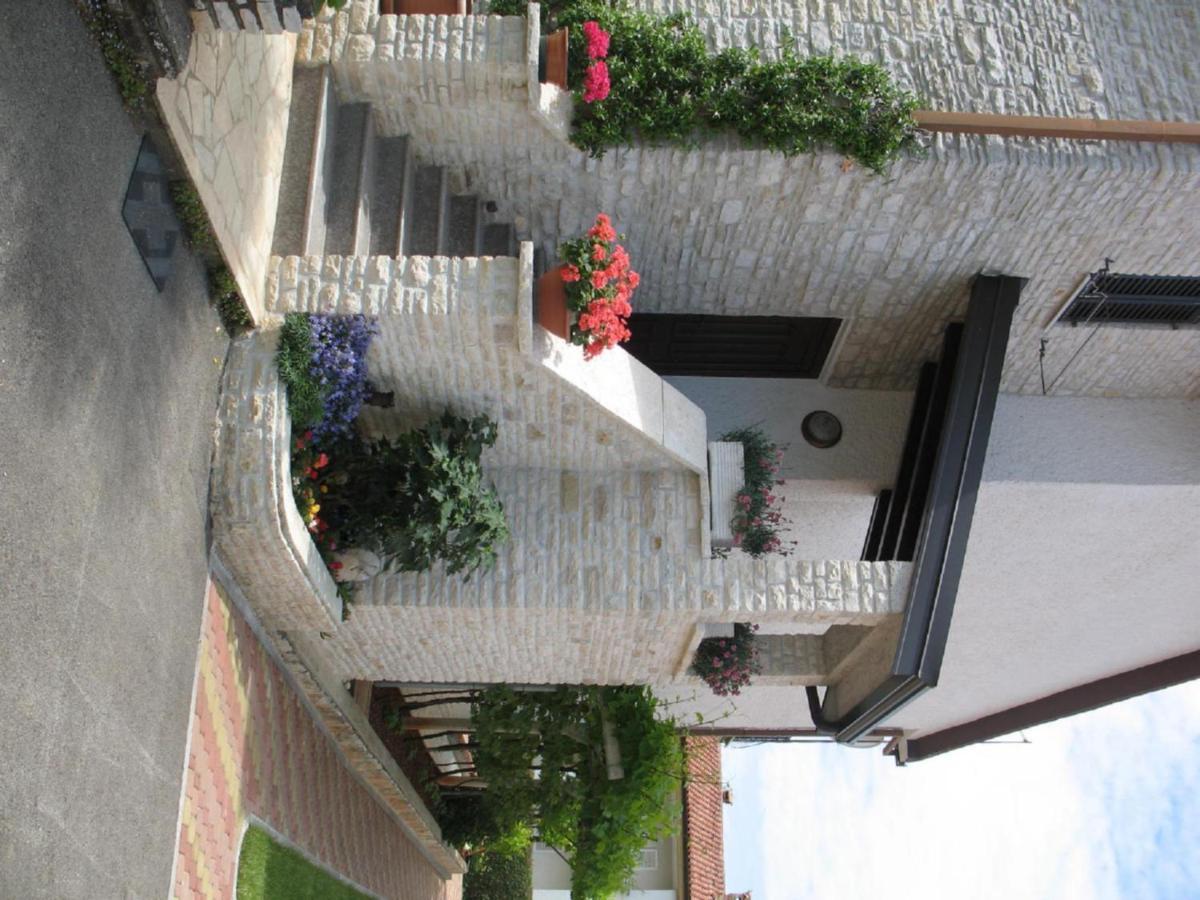 Apartmani Villa Otilija Poreč Buitenkant foto