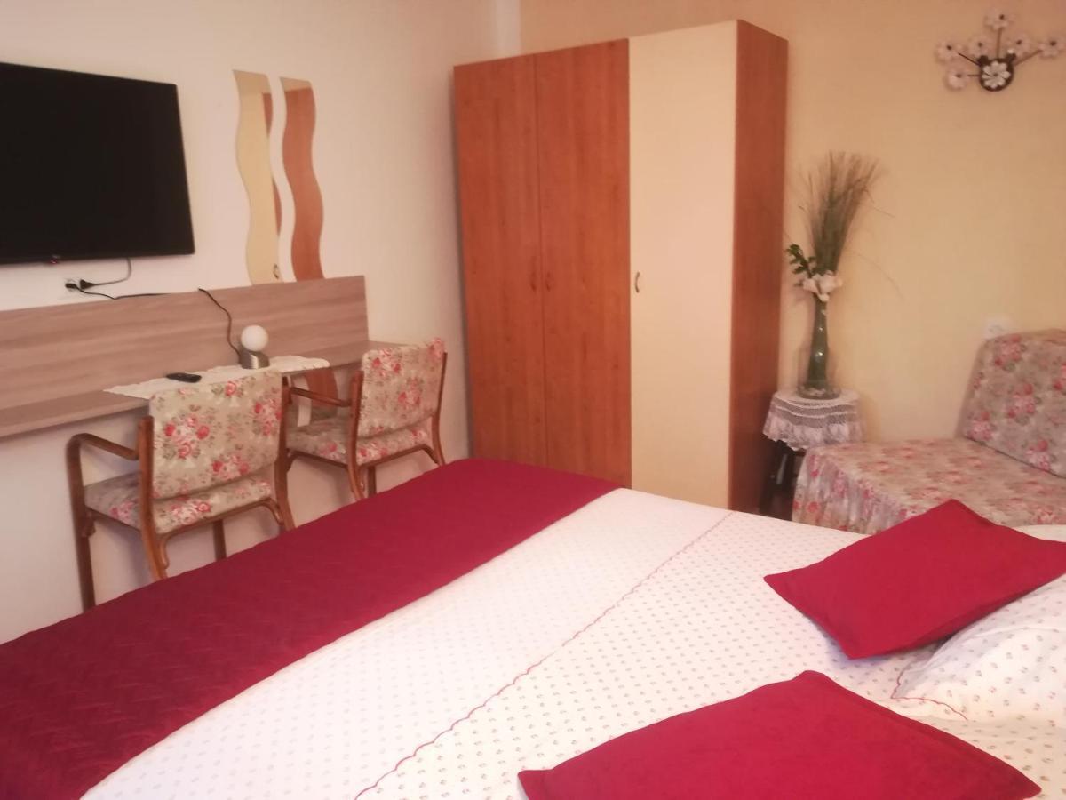 Apartmani Villa Otilija Poreč Buitenkant foto