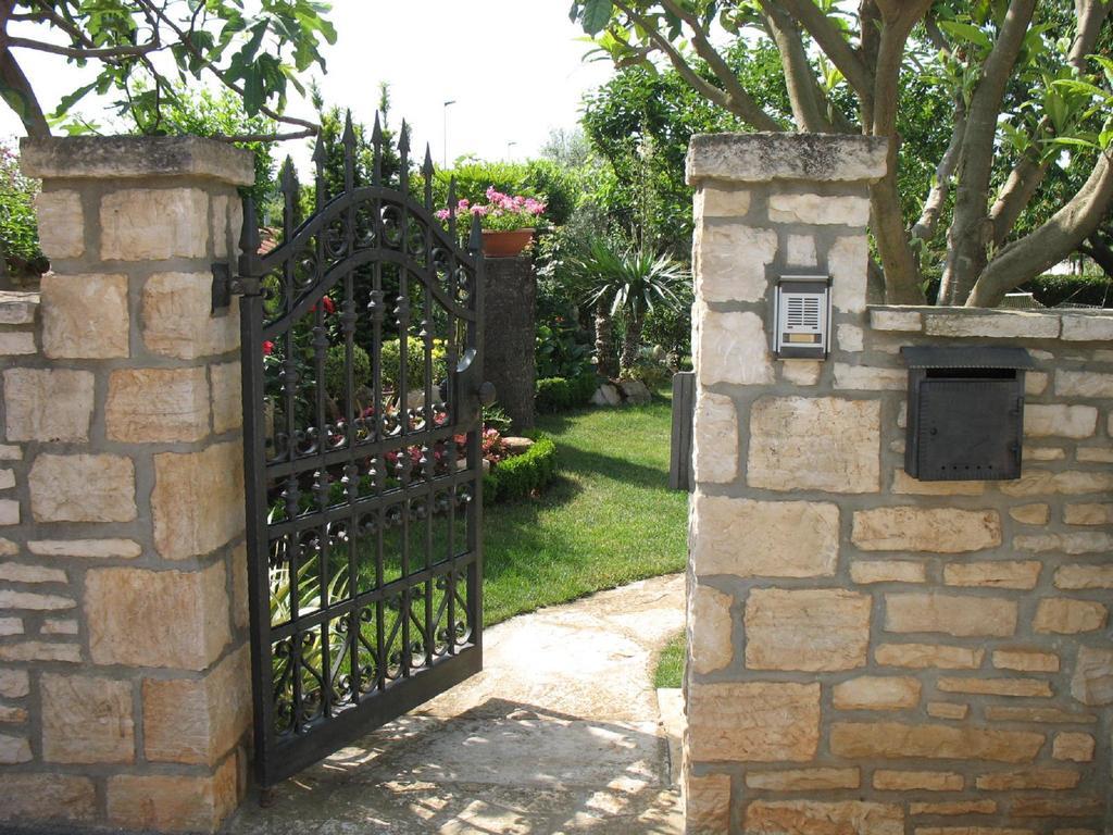 Apartmani Villa Otilija Poreč Buitenkant foto