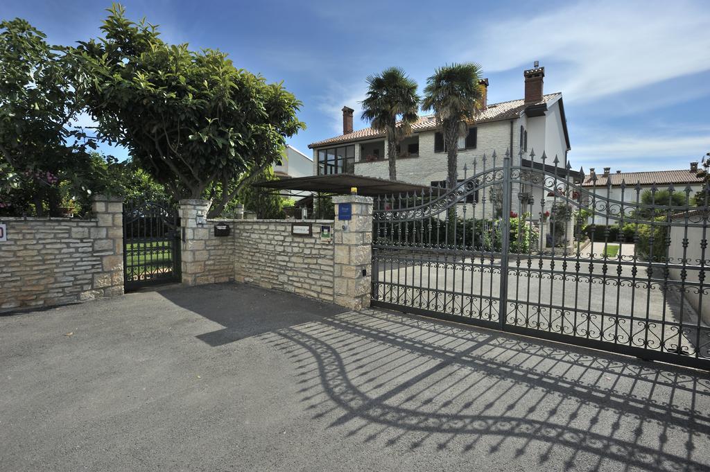 Apartmani Villa Otilija Poreč Buitenkant foto