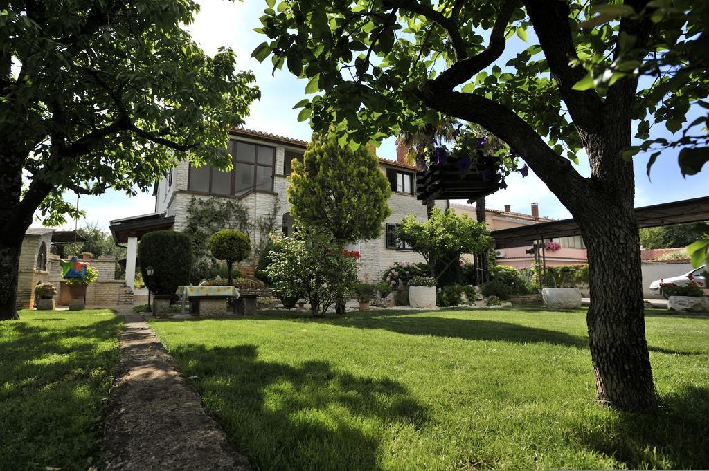 Apartmani Villa Otilija Poreč Buitenkant foto
