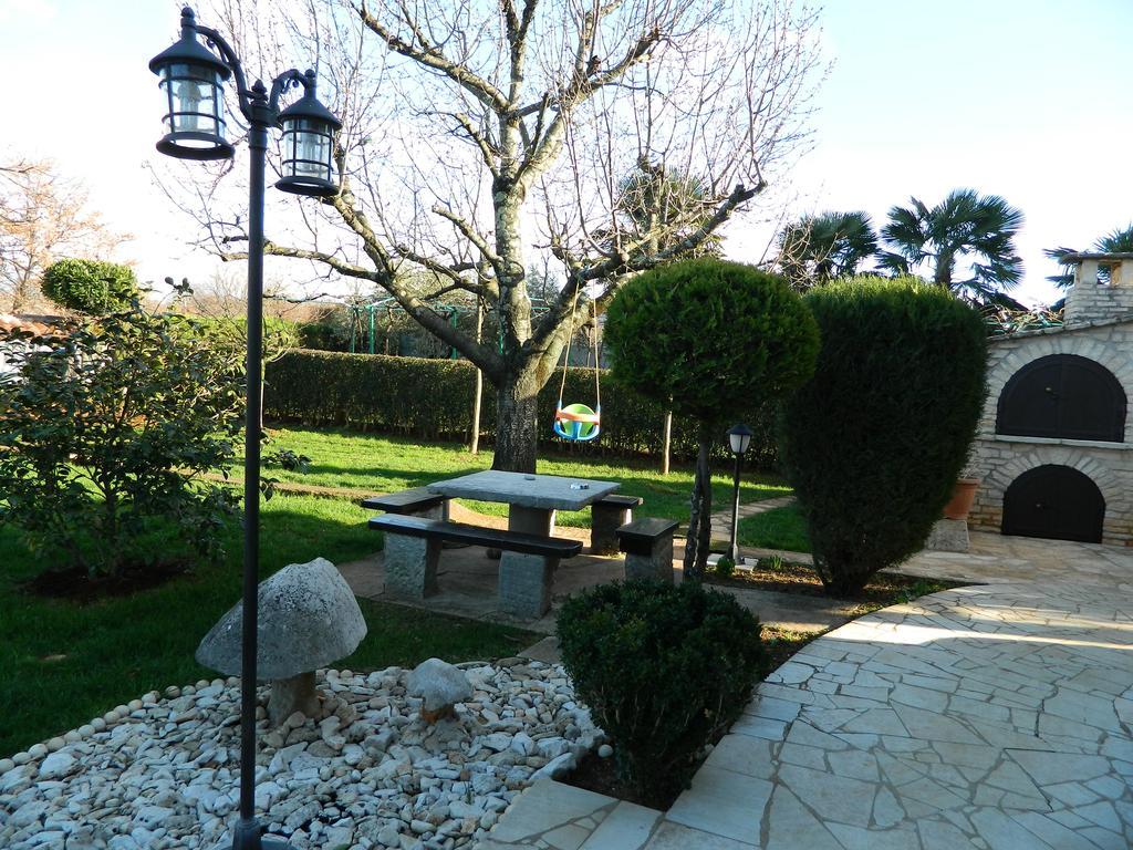 Apartmani Villa Otilija Poreč Buitenkant foto
